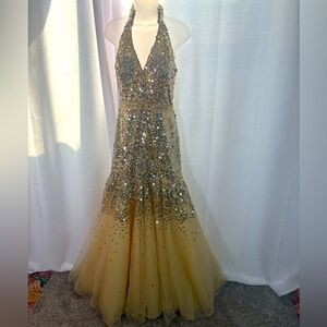Paris Tony Bowls Mermaid Halter V Neck Formal Prom Yellow Gold Sequin Dress‎ GUC